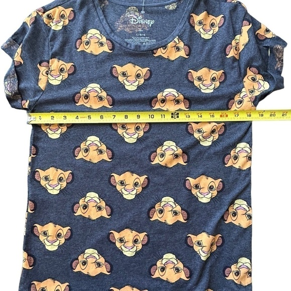 Disney Lions King Simba Juniors Short Sleeve Tee • NWOT • Size: Large​ - Picture 4 of 7